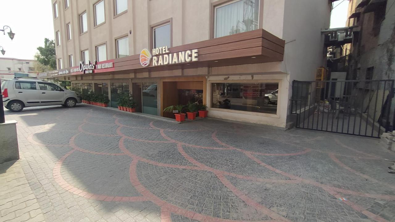 Hotel Radiance Bareilly Exteriör bild