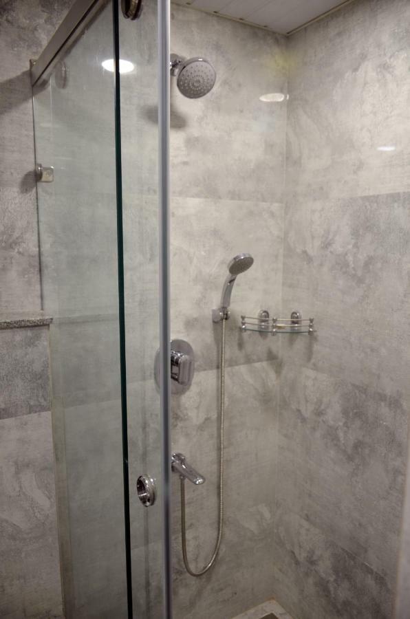 Hotel Radiance Bareilly Exteriör bild